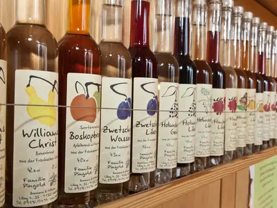 Eigene Brände im Hofladen