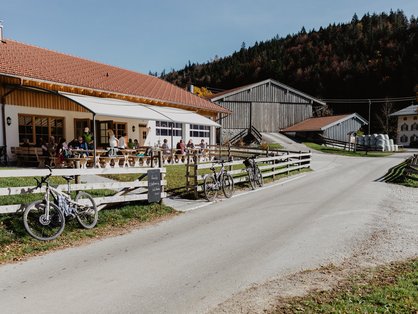 gemütliches Hofcafe am Walchensee