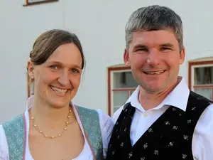 Gastgeberfamilie Hintereder vom © Holzhauser Hof Gastgeberfamilie Hintereder vom