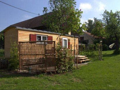 Besondere Unterkunft Tiny House im Garten des Bauernhofs