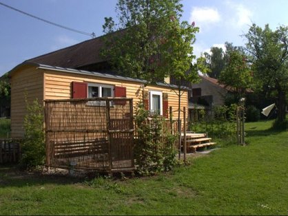 Wohnen im Tiny House im Garten © Ferien- und Kräuterlandhof Spaun Besondere Unterkunft Tiny House im Garten des Bauernhofs