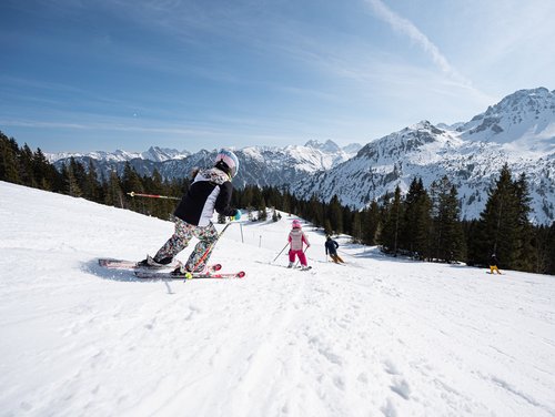 Perfekte Lage in den Bergen für jeden Wintersport