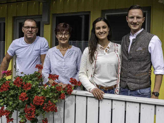 Herzliche Gastgeber auf bayerns Ferienhöfen