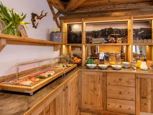 Reichhaltiges Frühstücksbuffet © Steinberger Hof Reichhaltiges Frühstücksbuffet