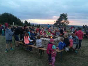 Abenteuer mit Aussicht © Ferienhof Veit Lagerfeuerabende auf dem Kinderbauernhof im Fränkischen Seenland