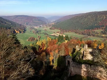 Herbstliche Landschaft in den Mittelgebirgen © Ferienhof Sennert Urlaub in den Mittelgebirgen im Herbst auf dem Ferienhof