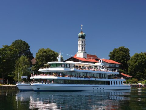 Schifffahrt auf dem Starnberger See mit der MS Starnberg