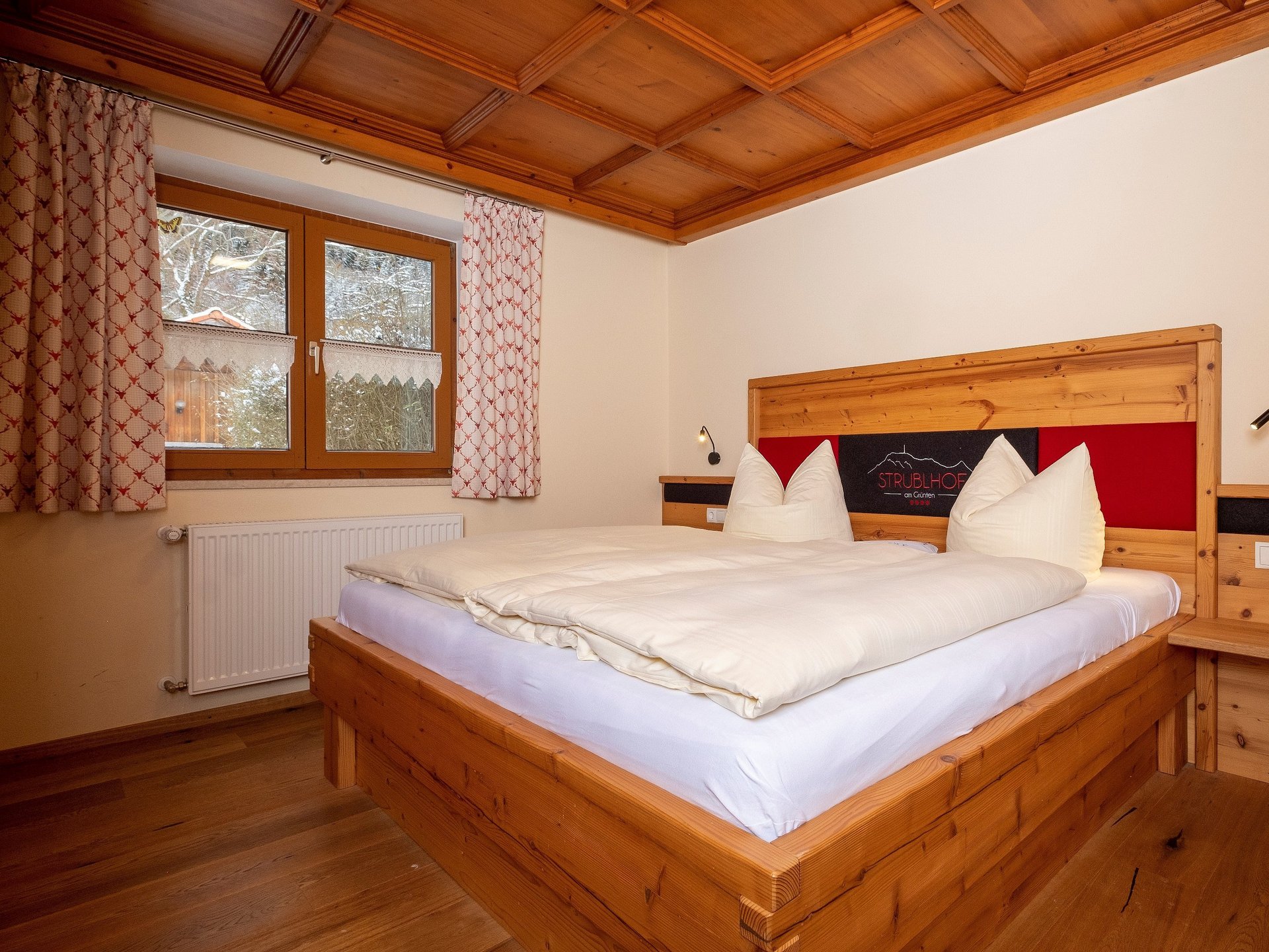 Schlafzimmer Ferienwohnung auf dem Strublhof in Rettenberg