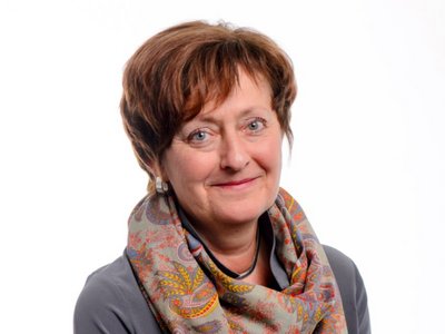 1. Vorsitzende Gerda Walser Gerda Walser, 1. Vorsitzende Landesverband Bauernhof- und Landurlaub Bayern e.V.