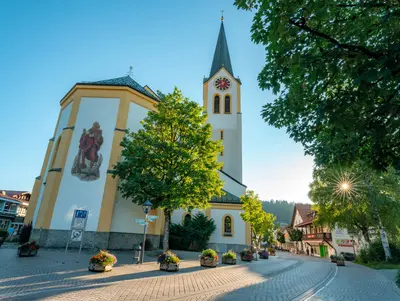 © Oberstaufen Tourismus / Leo Schindzielorz Pfarrkirche St. Peter und Paul