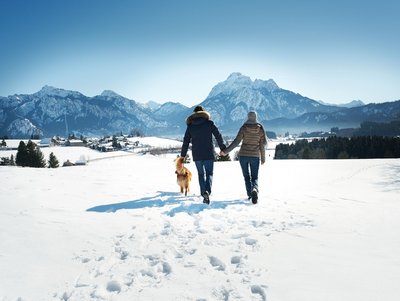Winterwanderung mit dem Panorama des Hopfensees