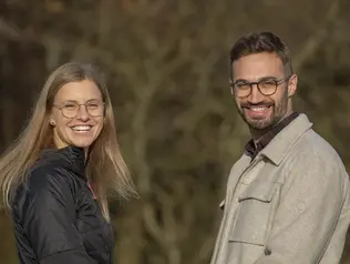Die beiden Gastgeber des Ferienhofes Steinhofmühle, Christoph und Carina