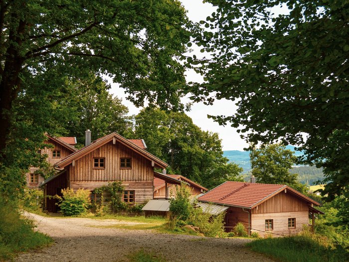 Chalets im Bayerischen Wald © Landferienhof Fischer Chalets im Blockhausstil mitten im Bayerischen Wald.