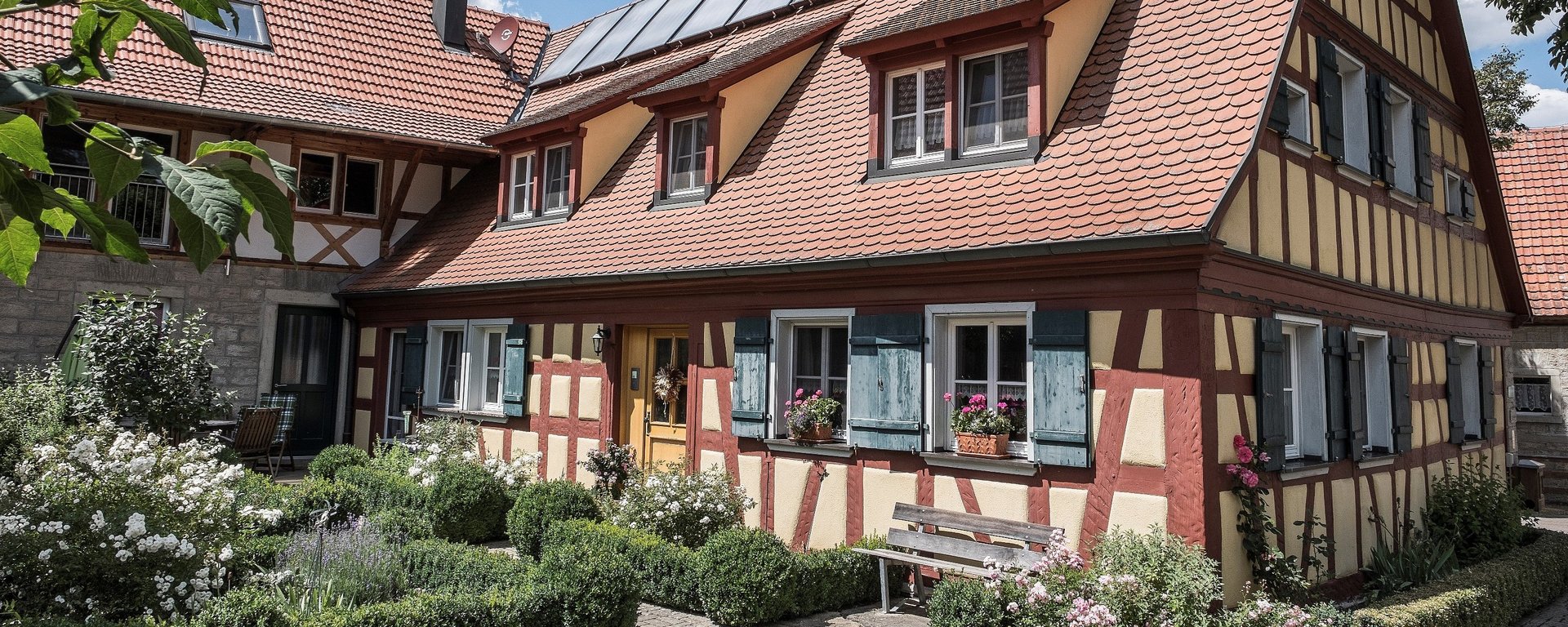 Fachwerk Bauernhof Hellbachhof in Simmershofen, Romantisches Franken