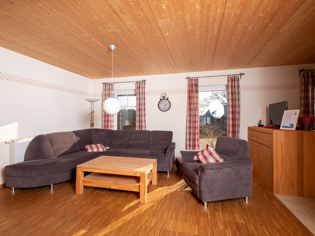 Wohnzimmer Ferienwohnung Kirsche Ferienhof Gögelein in Feuchtwangen