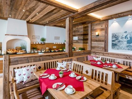 Frühstücksraum mit Buffet © Thomahof Frühstücksraum mit Buffet auf dem Bauernhof