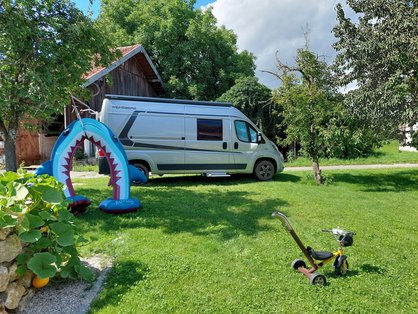 Camping auf dem Landhof © Brunnerhof Mit dem Camper auf den Stellplätzen am Landhof übernachten
