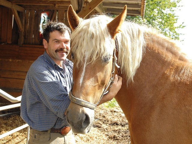 Josef Baier mit seinem Pferd