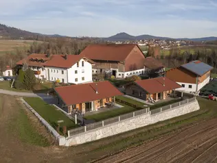 Steinhofmühle Chalets © Andreas Kern zwei Chalets am Hof des Ferien- und Erlebnisbauernhofes Steinhofmühle