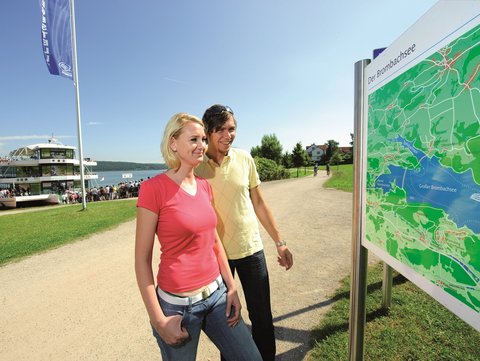 Mit dem Ausflugsschiff über den Brombachsee im Fränkischen Seenland