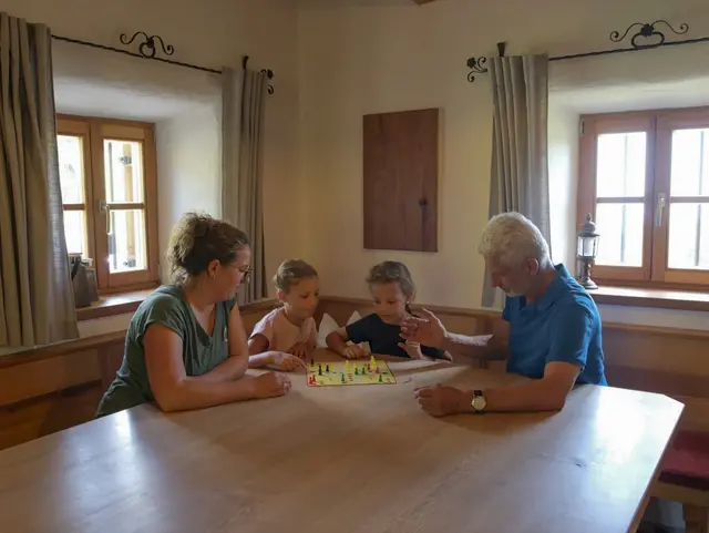 - © Andreas Kern Großer Essbereich für die ganze Familie