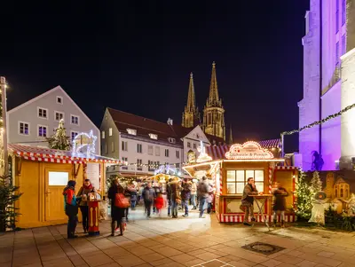 Christkindlmarkt Neupfarrplatz © Bilddokumentation Stadt Regensburg Christkindlmarkt Neupfarrplatz