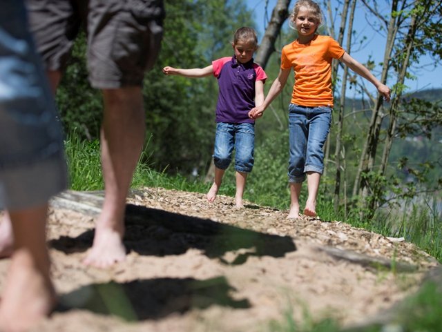 Barfuß wandern in der Alpenregion Tegernsee Schliersee