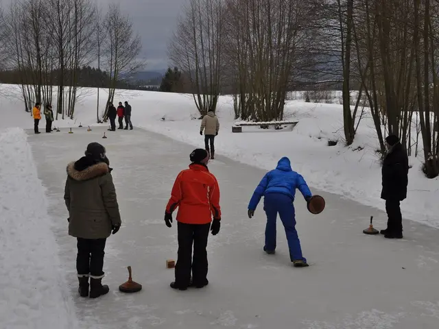 Eisstockschießen - © Annelen Stern Eisstockschießen im Bayerischen Wald