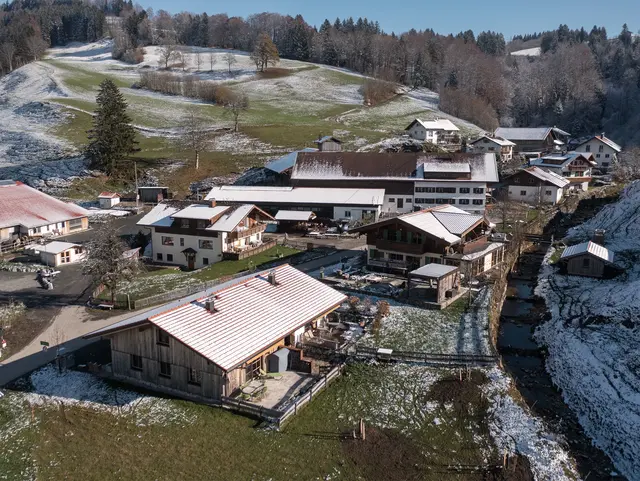 Der ganze Wellness Bauernhof von oben