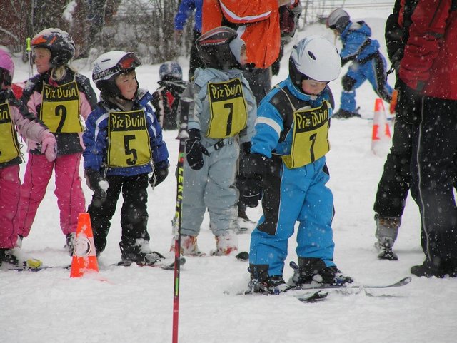 Kinder Skirennen 