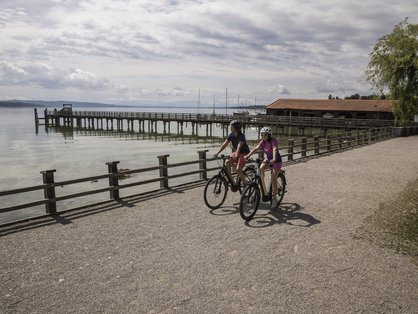 Radfahren entlang des Ufers am Ammersee