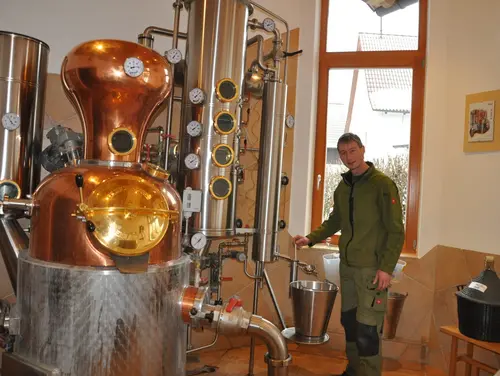 Die Brennerei am Hof
