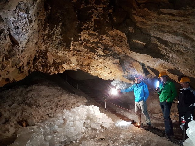 Deutschlands größte Eishöhle bei Marktschellenberg