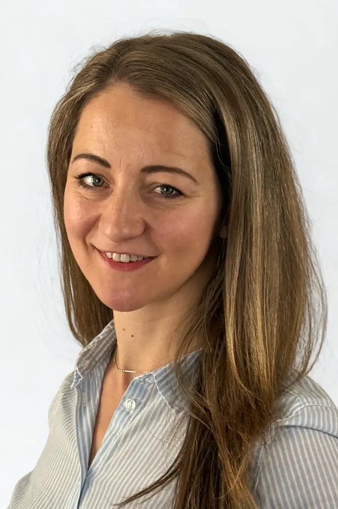 Qualitätsmanagement, DTV-Klassifizierung Christine Karrer Porträt Mitarbeiterin Christine Karrer