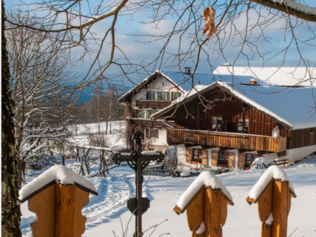 Idyllische Winter im Bayerischen Wald © Kraushof Idyllisch gelegen für Winterurlaub im Bayerischen Wald