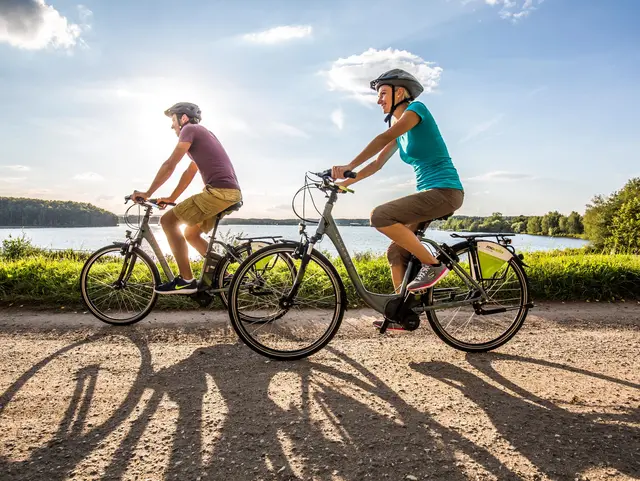 E-Biken am Steinberger See im Oberpfälzer Wald