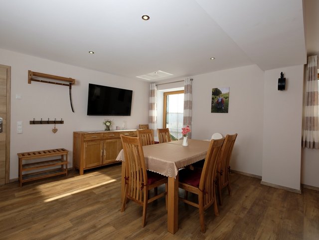 Esszimmer Ferienwohnung auf dem Gästehaus Huber in Forstern