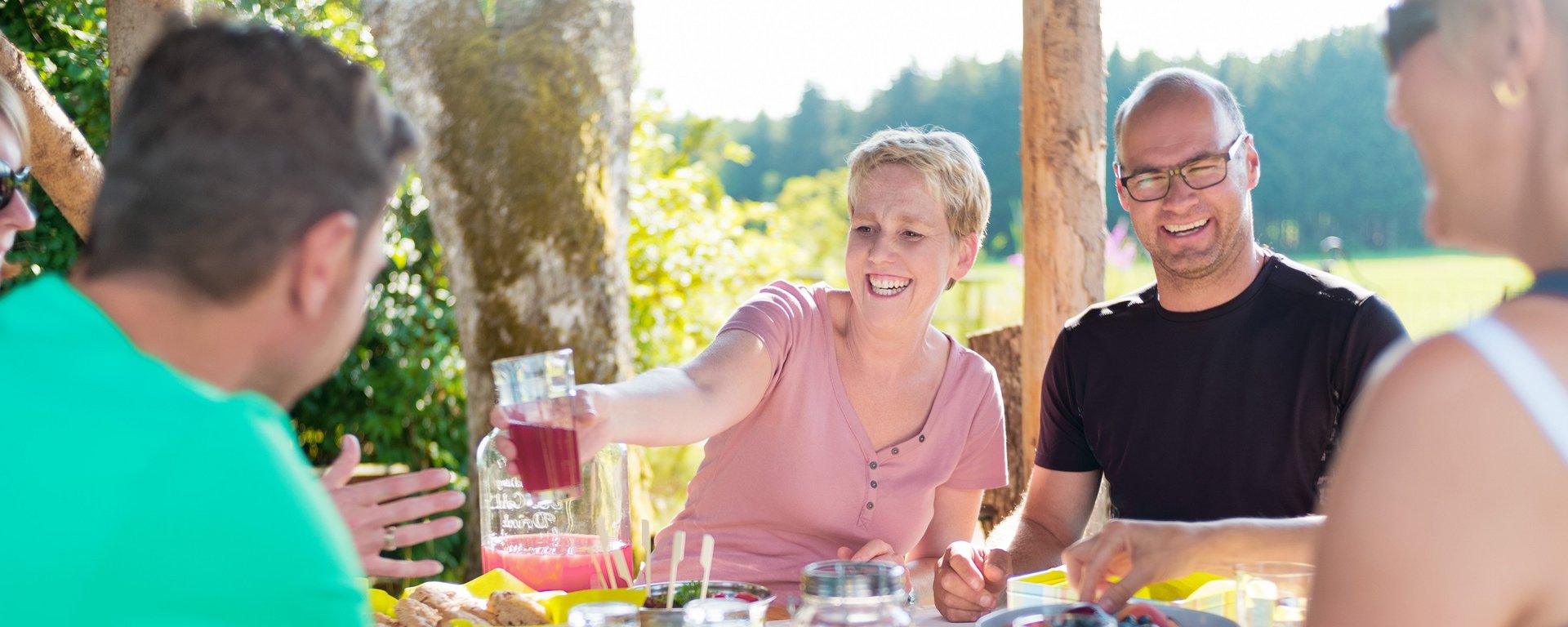 mit Freunden auf dem Ferienhof Urlaub machen in Bayern