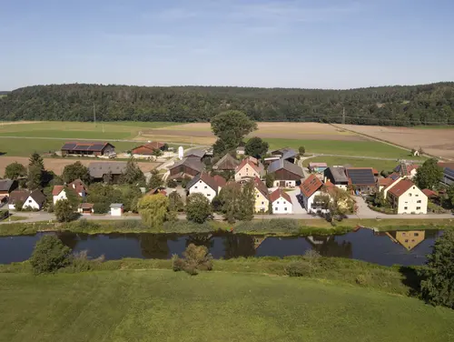 Simmernhof von oben © Andreas Kern Der Simmernhof direkt an der Nab